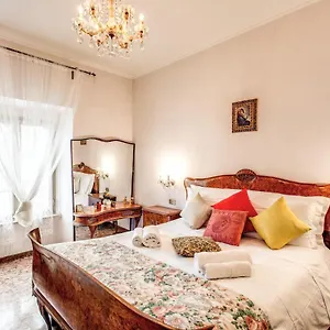 Warm In Ancient Building In Vatican-p S Pietro Apartamento Roma