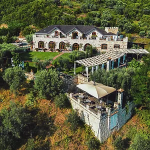  Vakantieboerderij Chateau Fasel Albanië